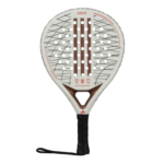 Het Drive Vintage 3.3 racket biedt alle garanties om vanaf de eerste minuut de baan te domineren.