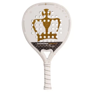 Het Black Crown Hurricane Pro 3.0 racket is ontworpen door speelster Marta Marrero en is bedoeld voor spelers die op zoek zijn naar een balans tussen kracht en controle.